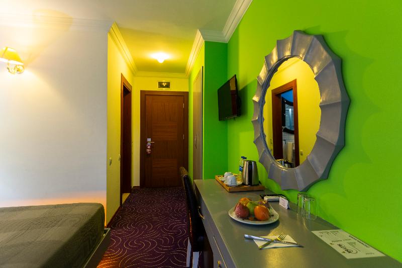 اتاق استاندارد, Mene City