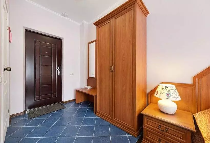 اتاق استاندارد, Monplaisir