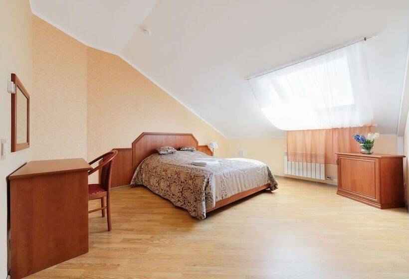 ファミリールーム, Monplaisir