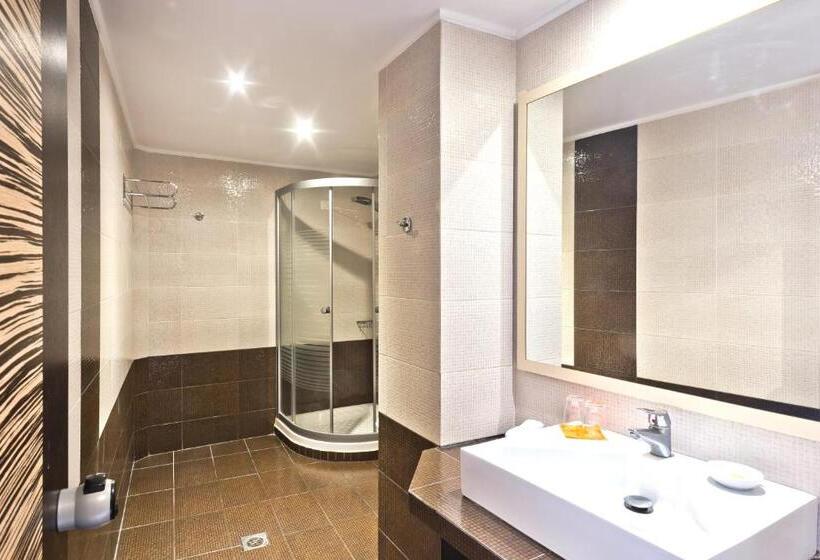 Quarto standard, Nereides