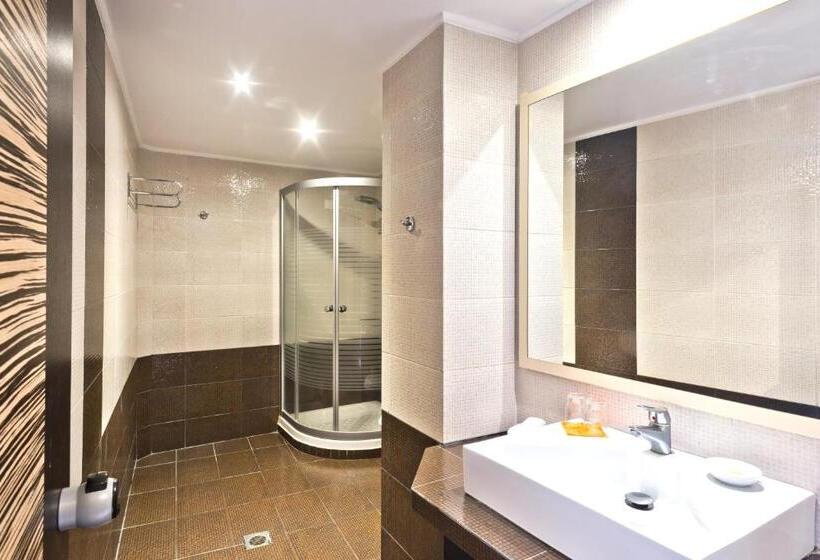 Quarto standard, Nereides