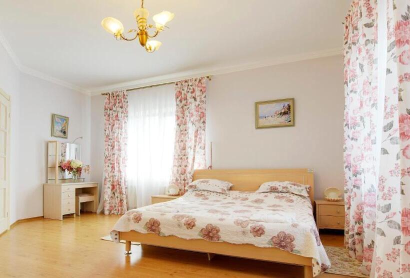 اتاق خانوادگی, Pearl Mini