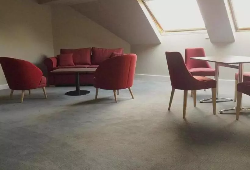 キングサイズベッドのスイートルーム, Ramada Telford Ironbridge