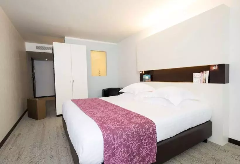 اتاق سوپریور با چشم‌انداز شهر, Royal Antibes   Luxury Hotel, Résidence, Beach & Spa