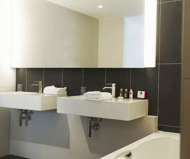 اتاق لوکس با چشم‌انداز شهر, Royal Antibes   Luxury Hotel, Résidence, Beach & Spa
