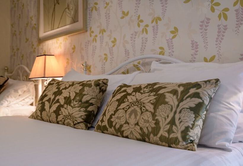 Quarto Triplo Estandar, The Alexander