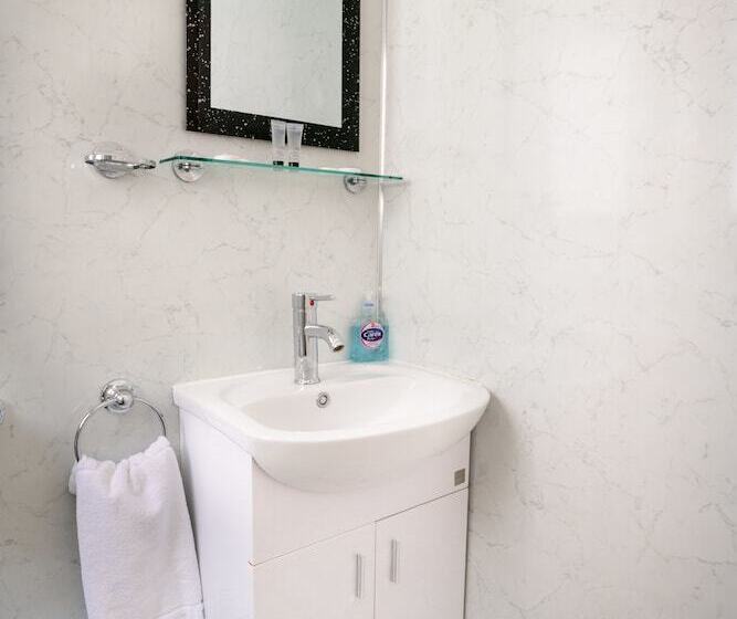 Quarto Quádruplo Estandar, The Alexander