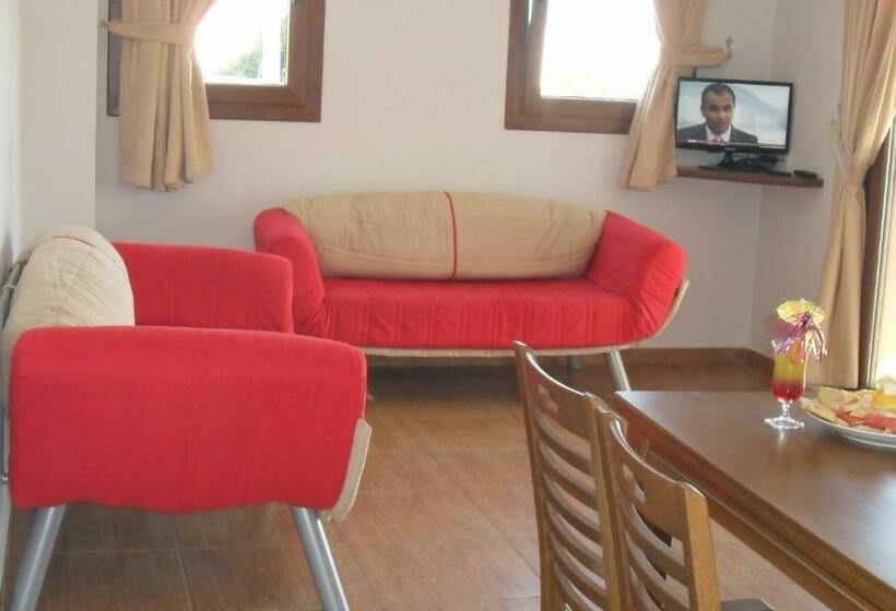 شقة غرفة واحدة, Ozukara Apart 1