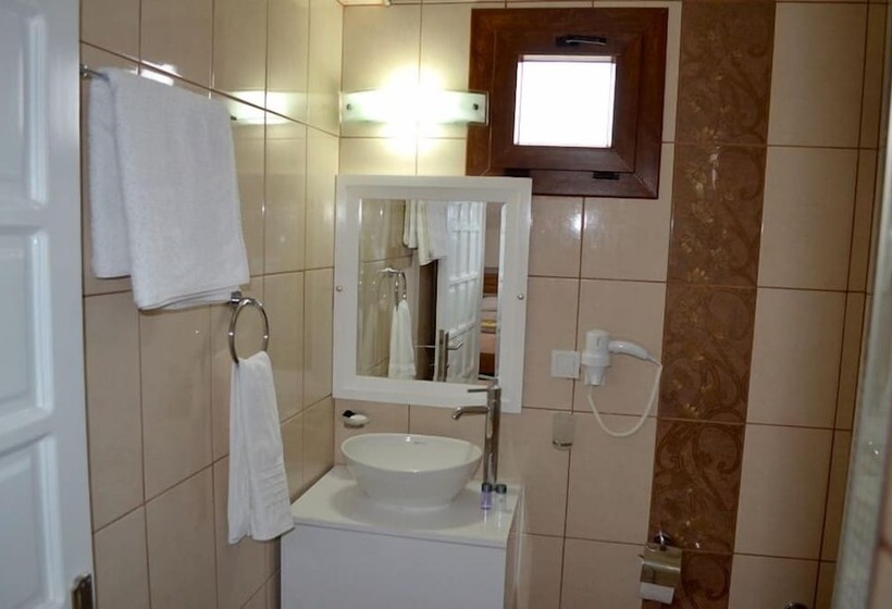 شقة غرفة واحدة, Ozukara Apart 1