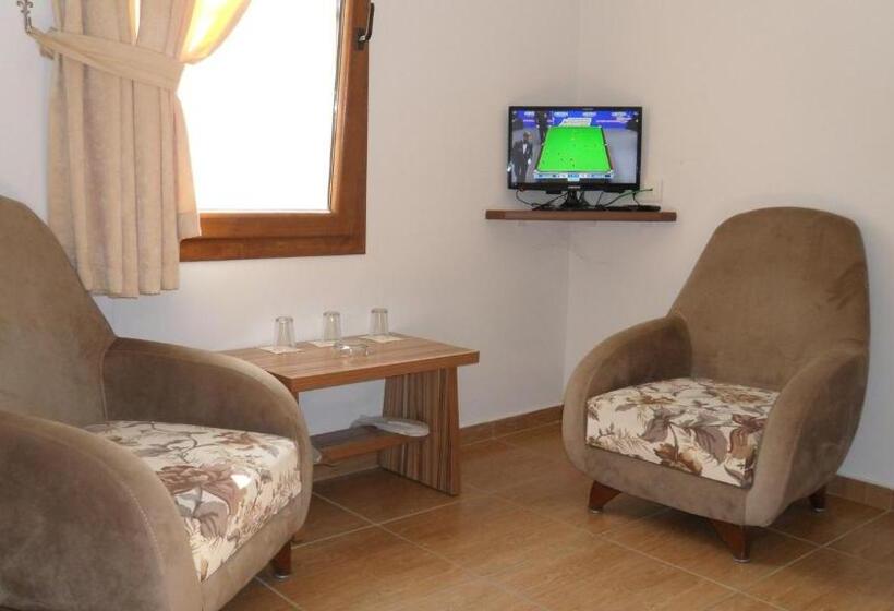 غرفة كلاسيكية, Ozukara Apart 1