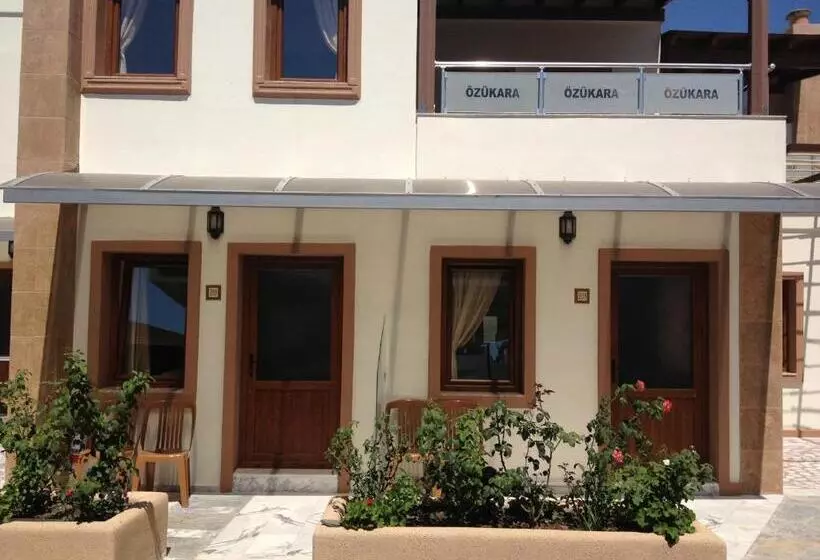 Classic Kolmen Hengen Huone, Ozukara Apart 1