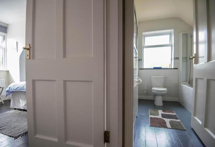 Standard room with outdoor bath, Bluetit Lodge