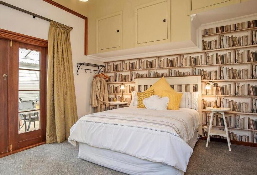 اتاق سوپریور, Pepper Tree Villa