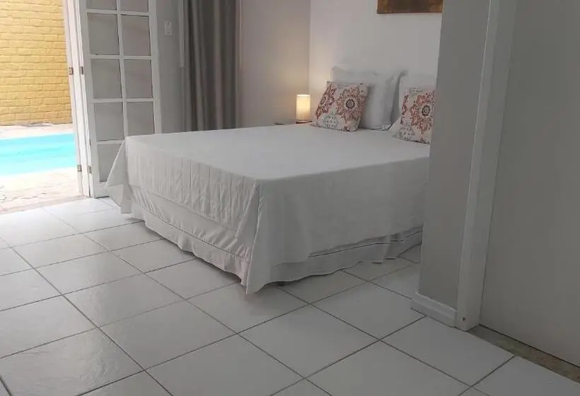 Standard Kolmen Hengen Huone, Pousada Das Flores