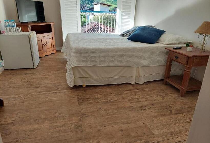 Люкс, Pousada Das Flores