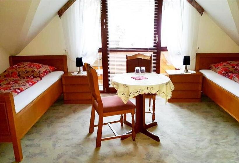 バルコニー付きスタンダードルーム, Pension Wiesengrund