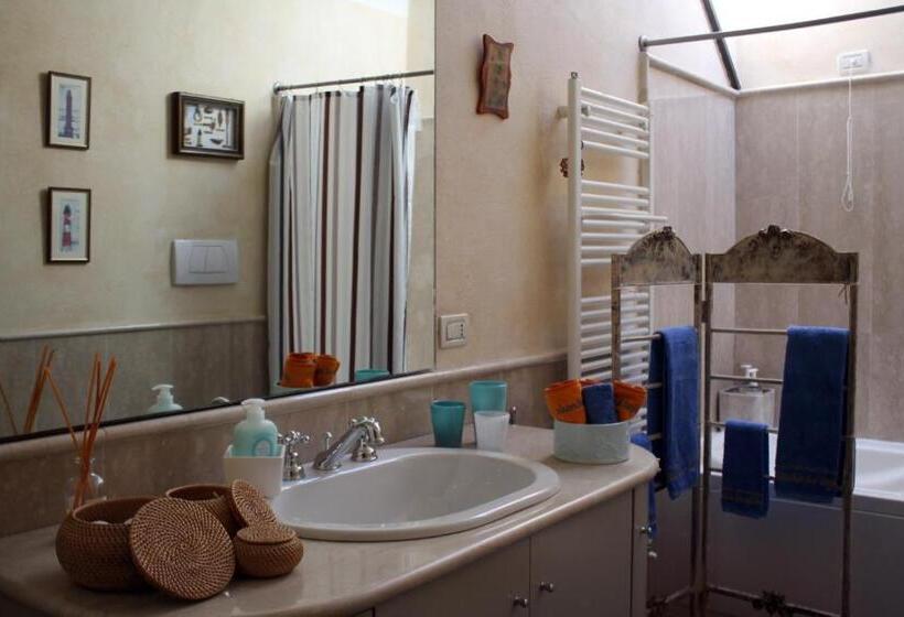 Люкс 2 Спальни, L Oleandro Sul Lago D Iseo B&b