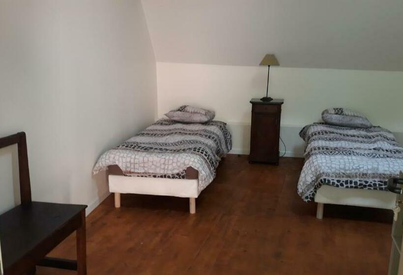 غرفة قياسية, La Maison Rose: Lieu Atypique