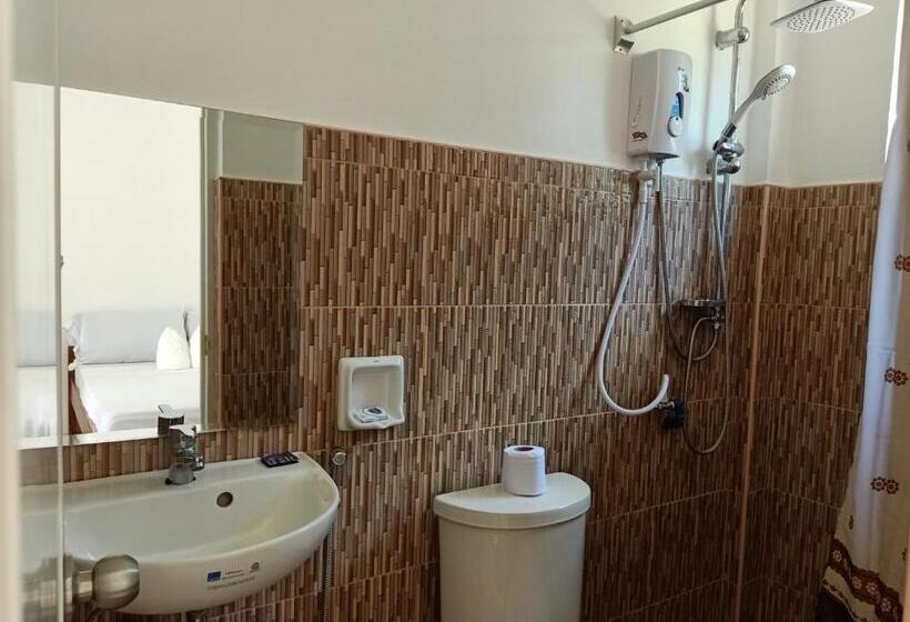 اتاق استاندارد, Rmb Guest House