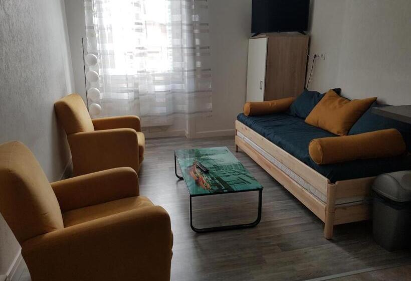 דירת חדר, Appart Hotel Sathonay Rillieux Lyon