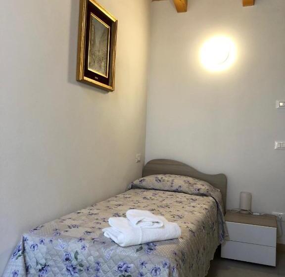 Номер Стандарт, La Casa Della Ada