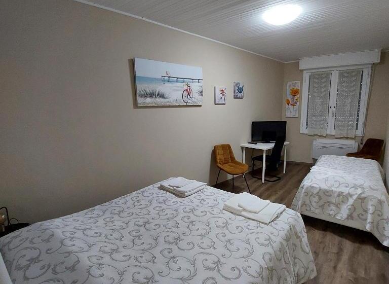 Quarto Estandar, Affittacamere La Mura
