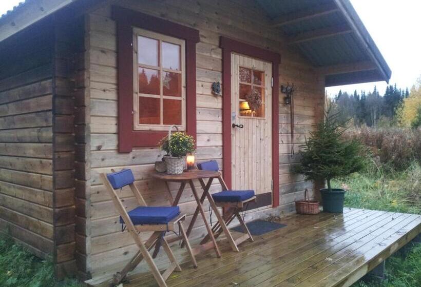 Семейный Номер, Cabin On Husky Farm