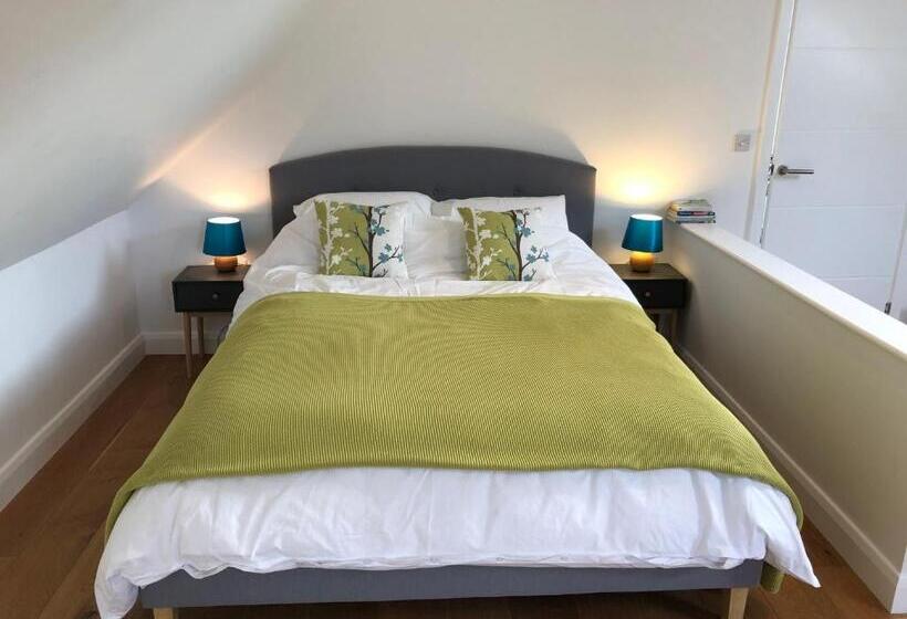 Номер Deluxe Кровать Кинг, The Bamboo Lodge B&b / Self Catered Apartment