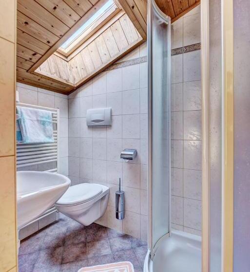 דירת חדר, Unterdornerhof