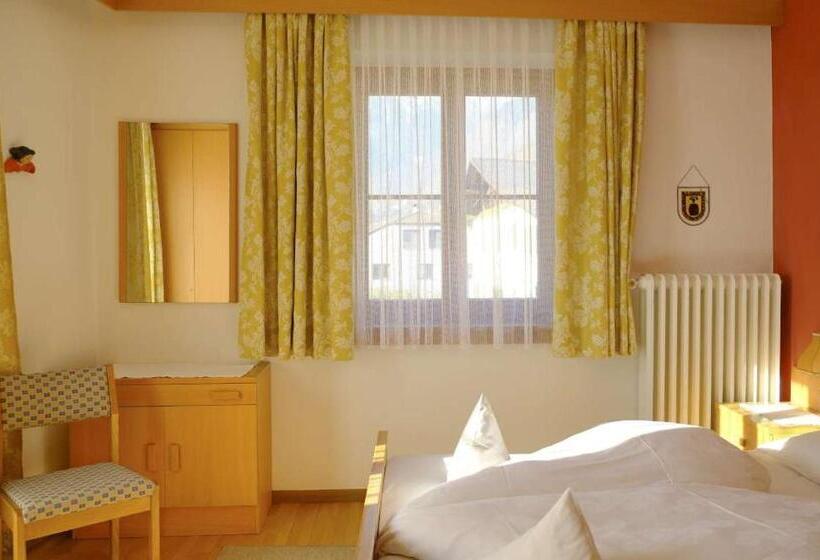 דירת חדר, Unterdornerhof