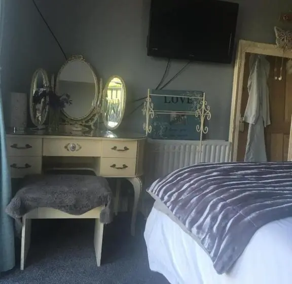 اتاق لوکس با بالکن, Country House And Spa