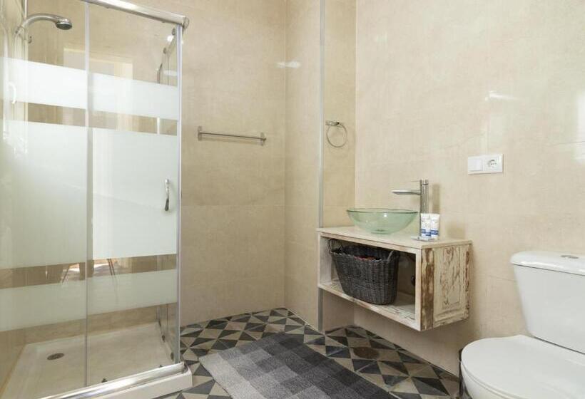 اتاق استاندارد با تراس, Vanzeleres 285
