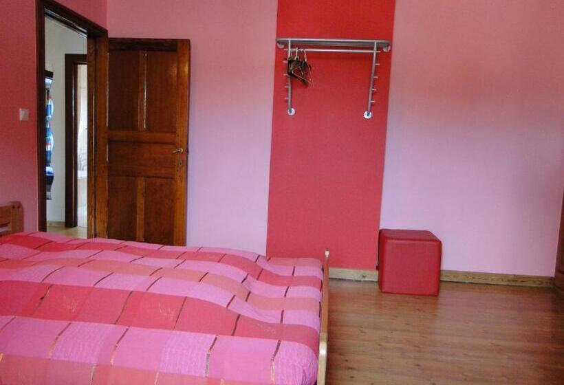 패밀리 룸 공용 욕실, Chambres D Hôtes Des Ardennes