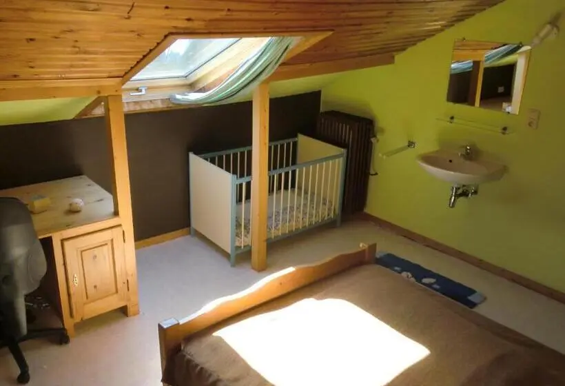 バス共有のスタンダードルーム, Chambres D Hôtes Des Ardennes