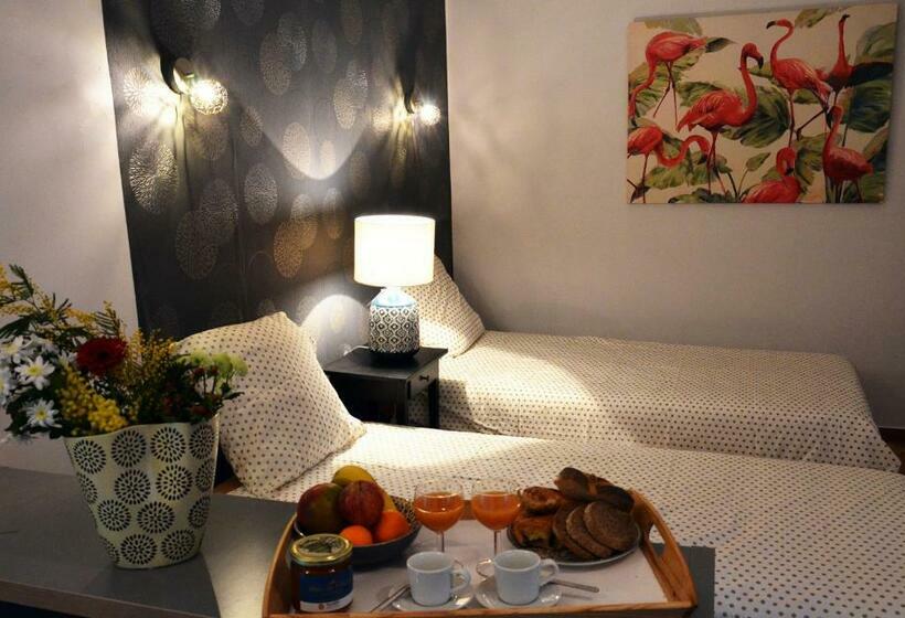 스탠다드 스튜디오, La Bastide Du Limon