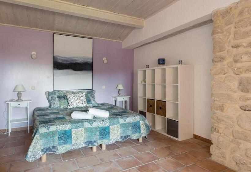 스탠다드 스튜디오, La Bastide Du Limon