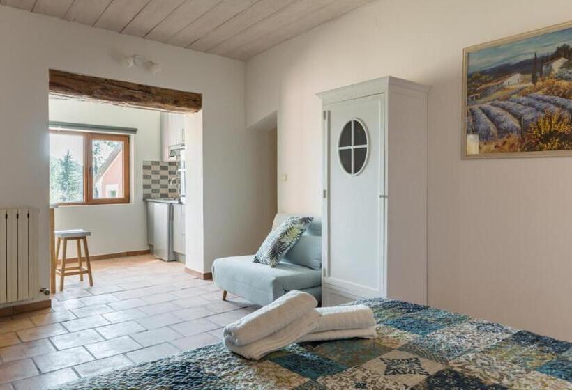 스탠다드 스튜디오, La Bastide Du Limon