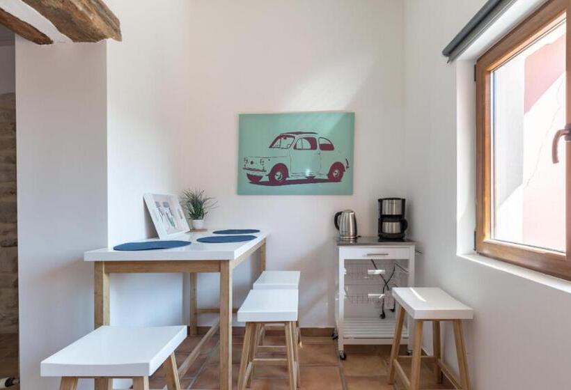 스탠다드 스튜디오, La Bastide Du Limon