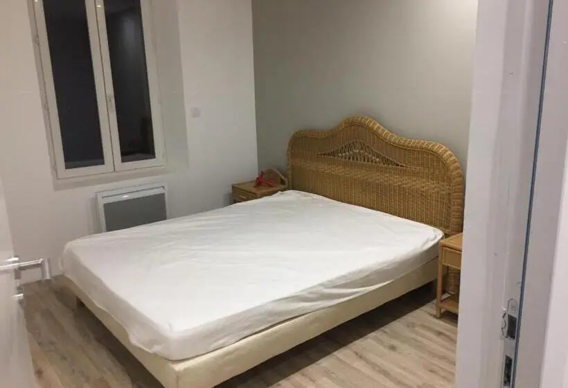 庭の見える１ベッドルームアパートメント, La Cathare Appartement