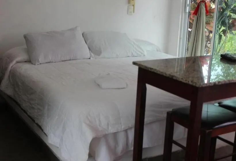 デラックストリプルルーム, Villas Del Rey