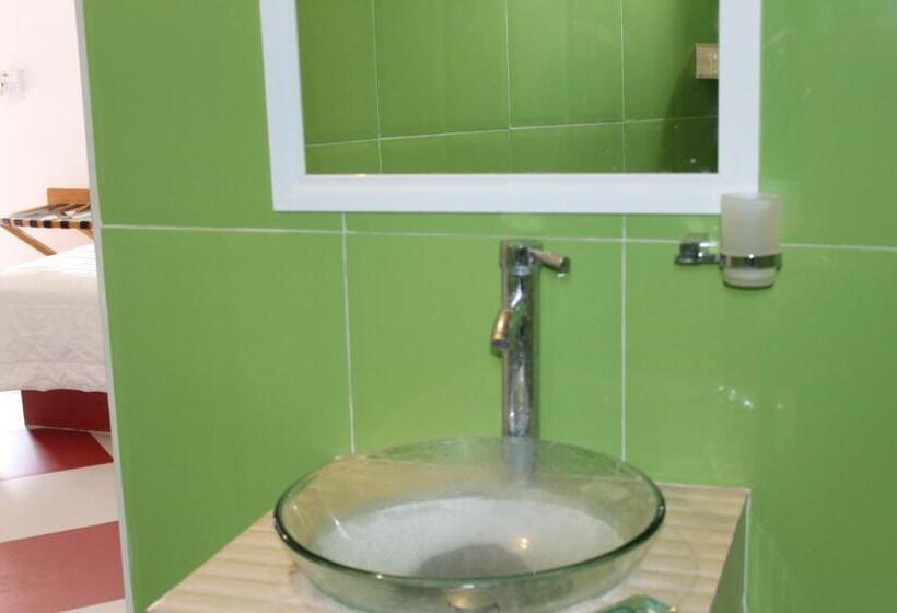 디럭스 스튜디오, Villas Del Rey