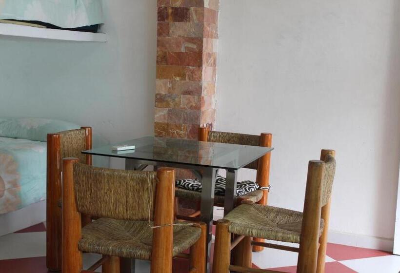 디럭스 스튜디오, Villas Del Rey