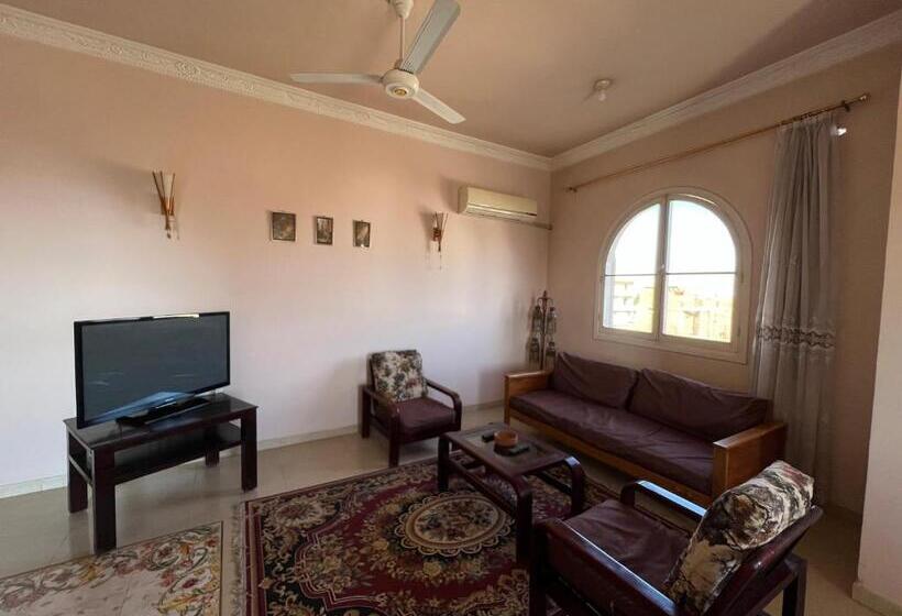 آپارتمان 2 خوابه, Comfy Apartments In Harmony House Nile View