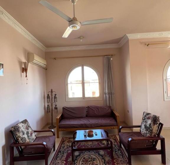 آپارتمان 1 خوابه, Comfy Apartments In Harmony House Nile View
