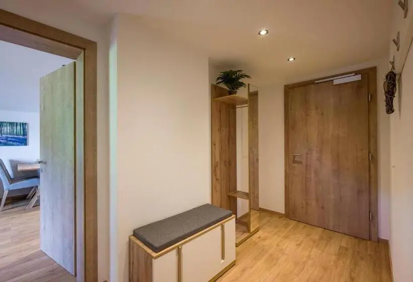 Huoneisto 1 Makuuhuone Parveke, Haus Panorama