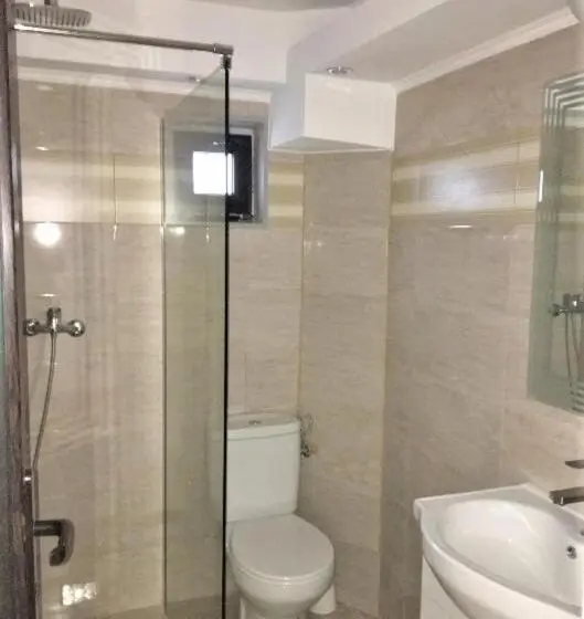スタンダードルーム, 4 Seasons Apartments