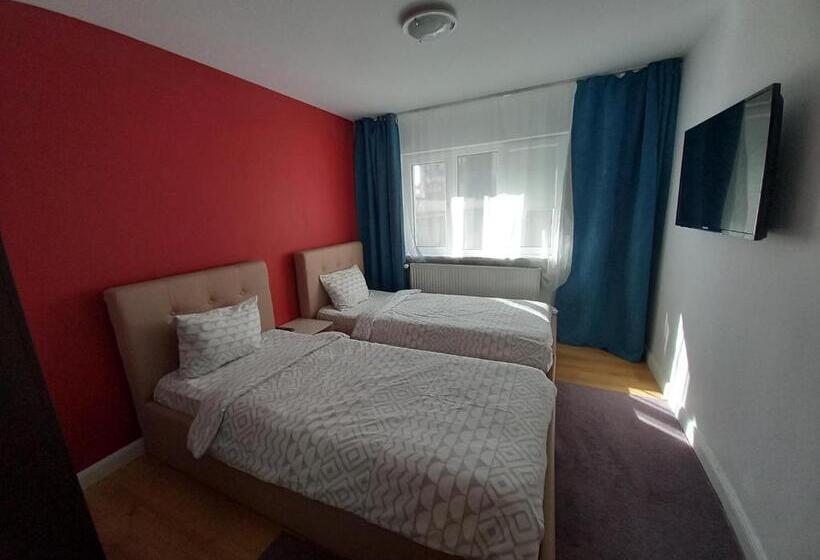Апартаменты 2 Спальни, 4 Seasons Apartments