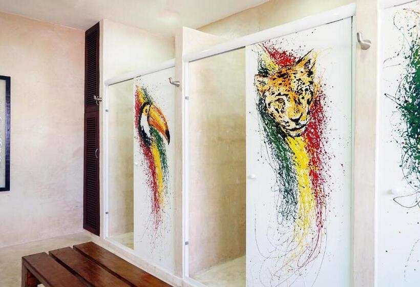 מיטה בחדר משותף, Red Panda Hostal