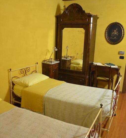 חדר סטנדרט לארבעה, B&b Il Castelletto