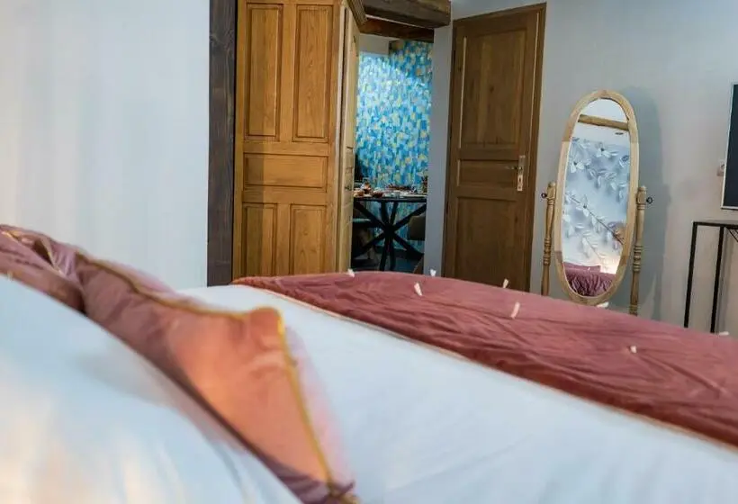３ベッドルームアパートメント, La Chambre Enchantée